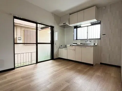 4DK
مدينة توكوروزاوا سايتاما (13)