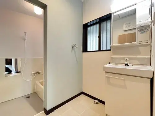 4DK
مدينة توكوروزاوا سايتاما (16)