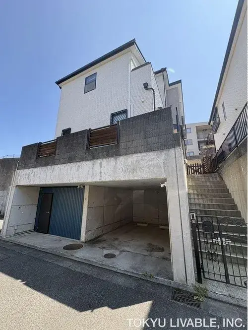 Akiya in Kanagawa