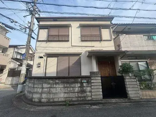 Akiya in Osaka