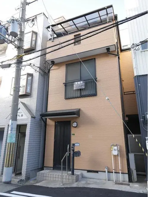 Akiya in Osaka
