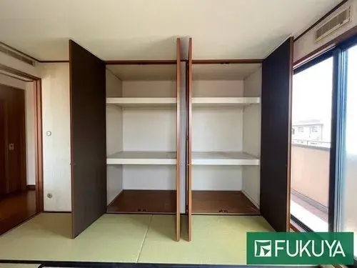 5DK+2S Property Neyagawa City Osaka Prefecture (12)