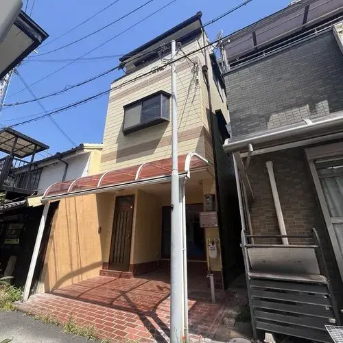 Akiya in Osaka