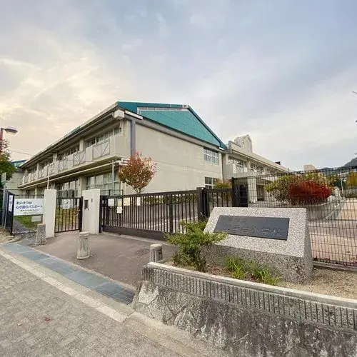 Akiya in 宝塚市