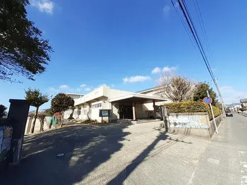 Akiya in ساغا