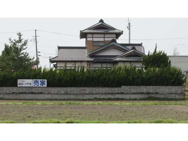 Akita Prefecture Nikaho City 9DK Property (2)