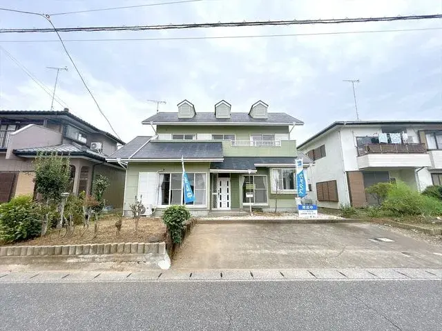Akiya in توتشيغي