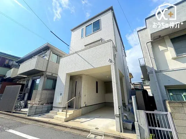 Akiya in طوكيو