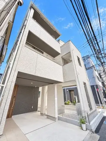 Akiya in Tokyo
