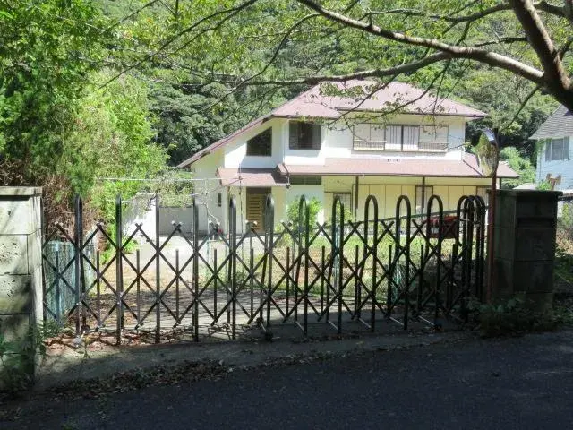 Akiya in شيزوكا