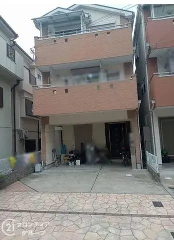 Akiya in Osaka