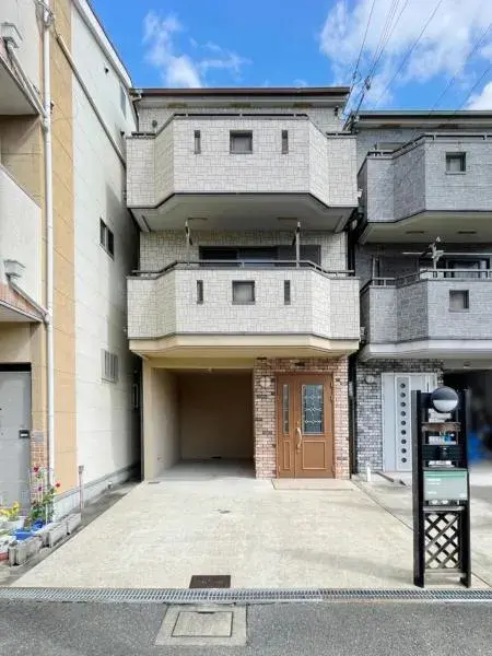 Akiya in Osaka