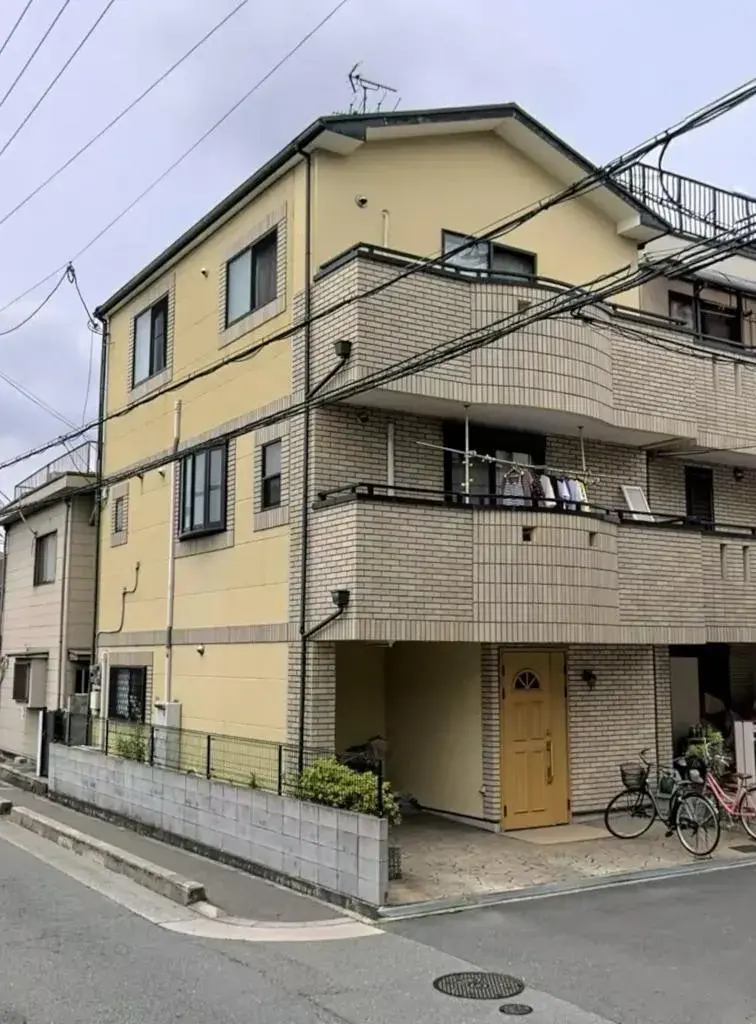Akiya in Osaka
