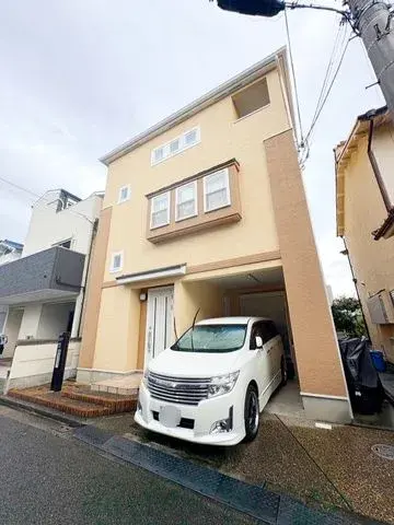 Akiya in Osaka
