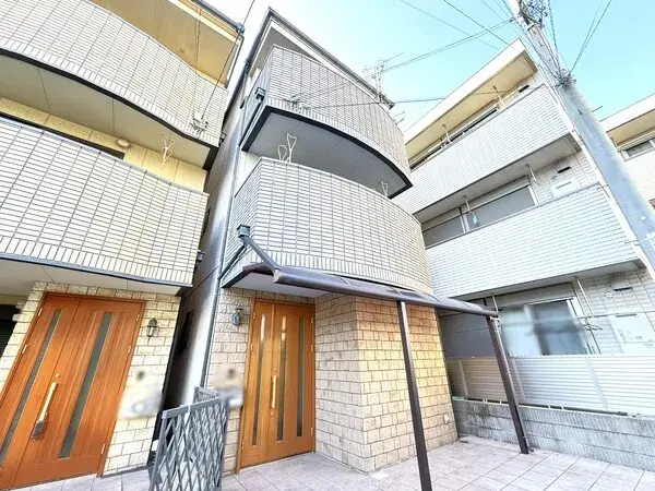 Akiya in Osaka