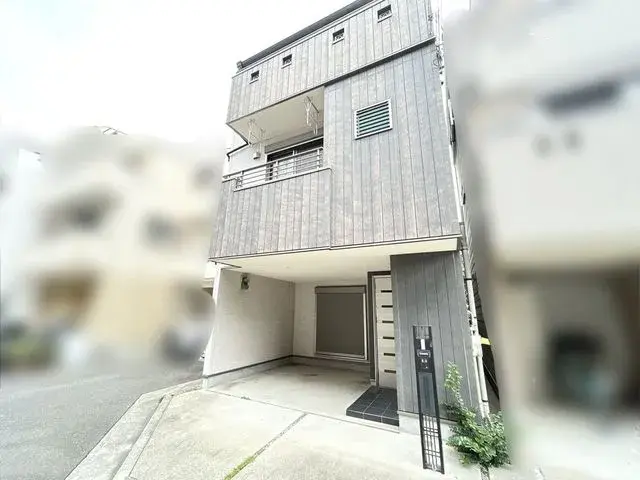 Akiya in Osaka