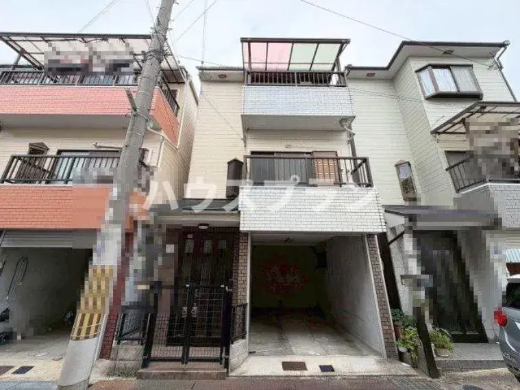 Akiya in Osaka
