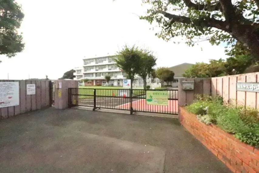 Propiedad 3LDK
Sakae-ku, Ciudad de Yokohama
Prefectura de Kanagawa (20)
