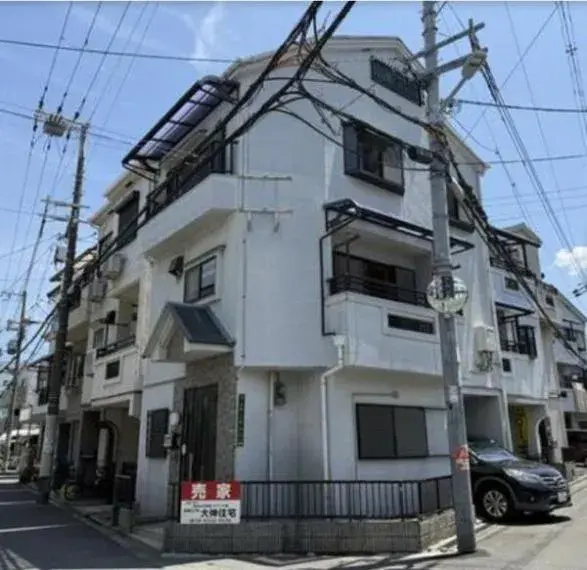 Akiya in Osaka