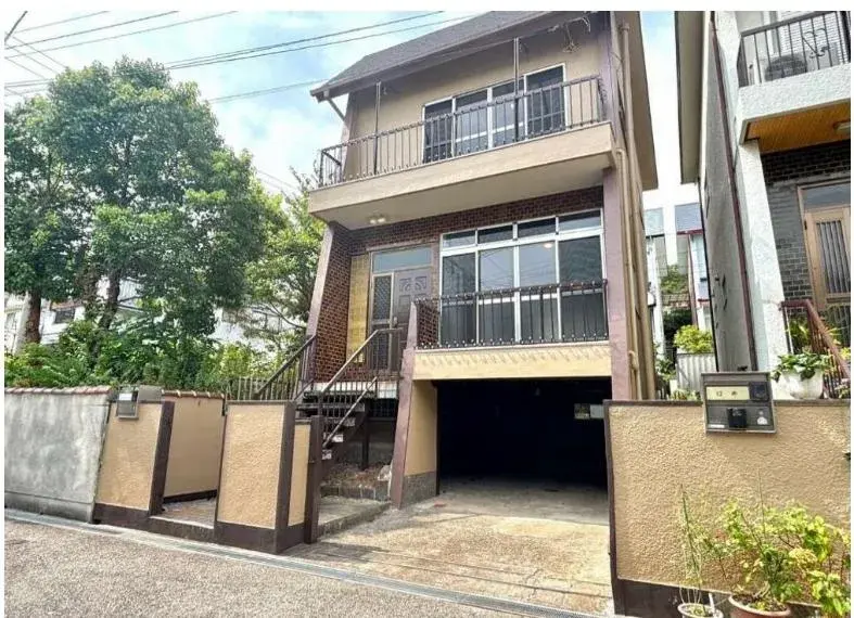 Akiya in 神戸市