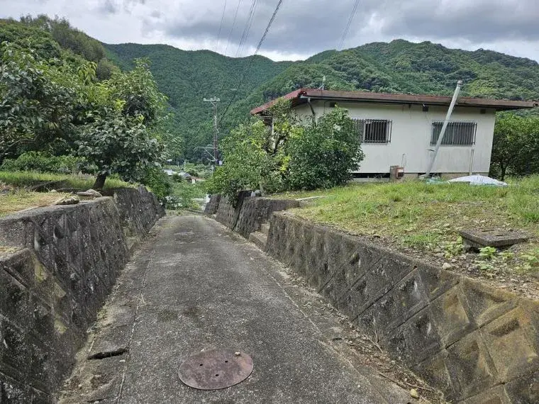 Propiedad 3DK
Aridagawa-cho, Arida-gun
Prefectura de Wakayama (5)