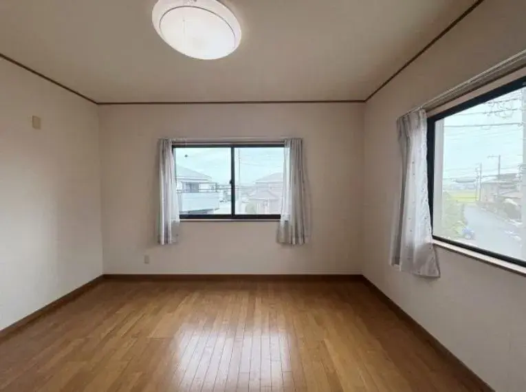 Propiedad de 4 dormitorios, salón, comedor y cocina en la Ciudad de Konosu, Saitama. (19)