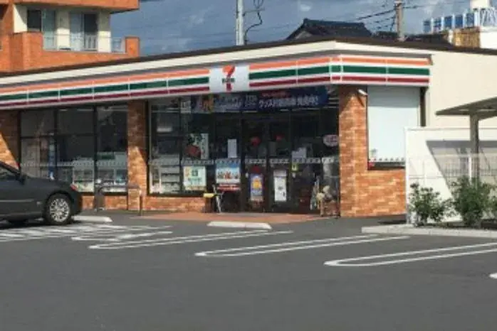 Propiedad de 4 dormitorios, salón, comedor y cocina en la Ciudad de Konosu, Saitama. (33)