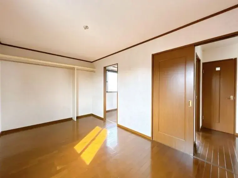 5LDK
海部郡蟹江町
爱知县 (17)