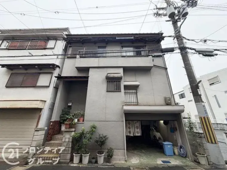 Akiya in Osaka