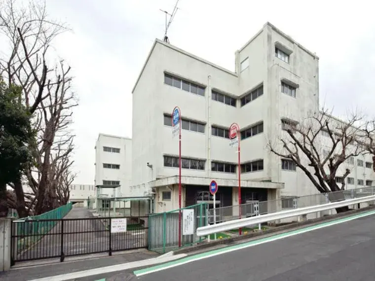 Propiedad 3LDK
Ciudad de Yokohama
Distrito de Asahi
Prefectura de Kanagawa (27)