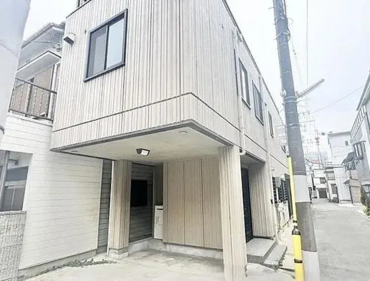 Akiya in Osaka
