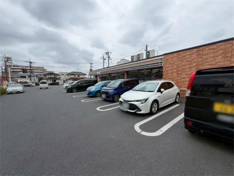 [4LDK Property] Koshigaya City Saitama Prefecture (2)