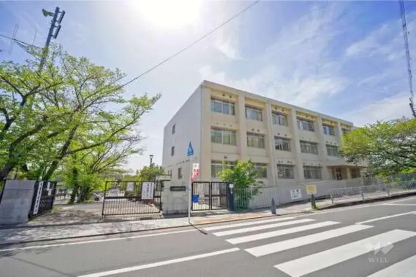 3LDK Shimamoto-cho Osaka (9)