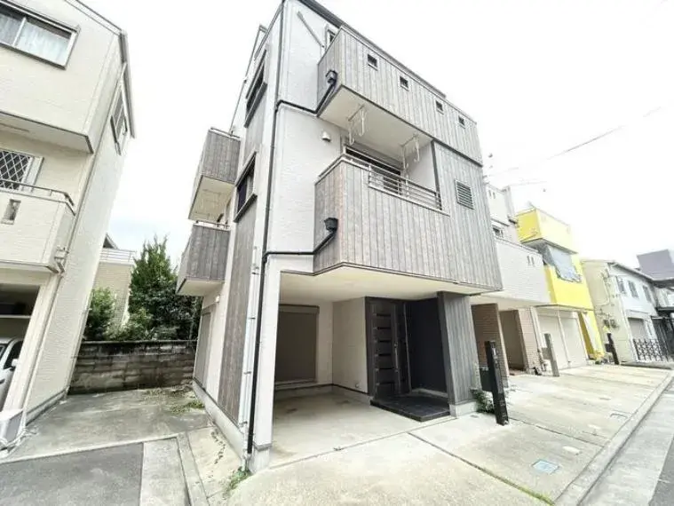Akiya in Osaka