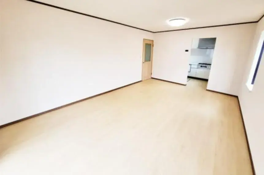 Osaka Tomitabayashi City 4-Bedroom Property (3)