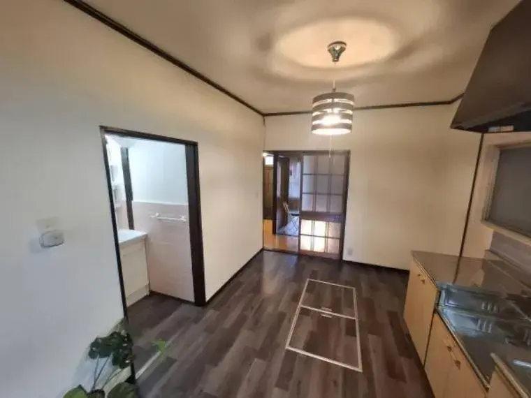 Propiedad 5DK
Ciudad de Sakai, Barrio Higashi
Prefectura de Osaka (14)