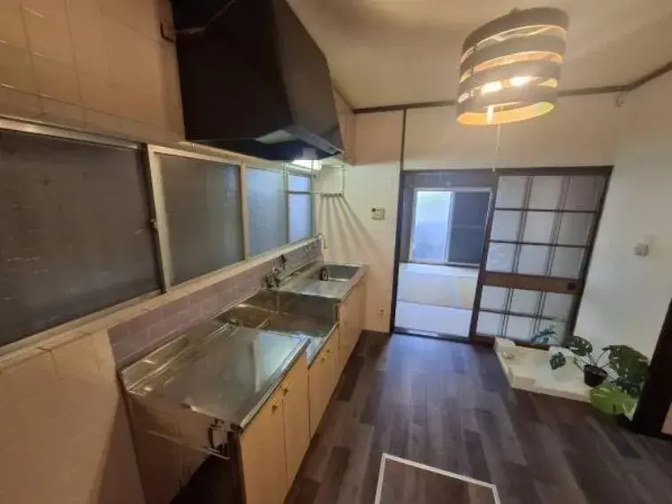 Propiedad 5DK
Ciudad de Sakai, Barrio Higashi
Prefectura de Osaka (23)