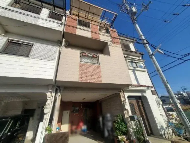 Akiya in Osaka