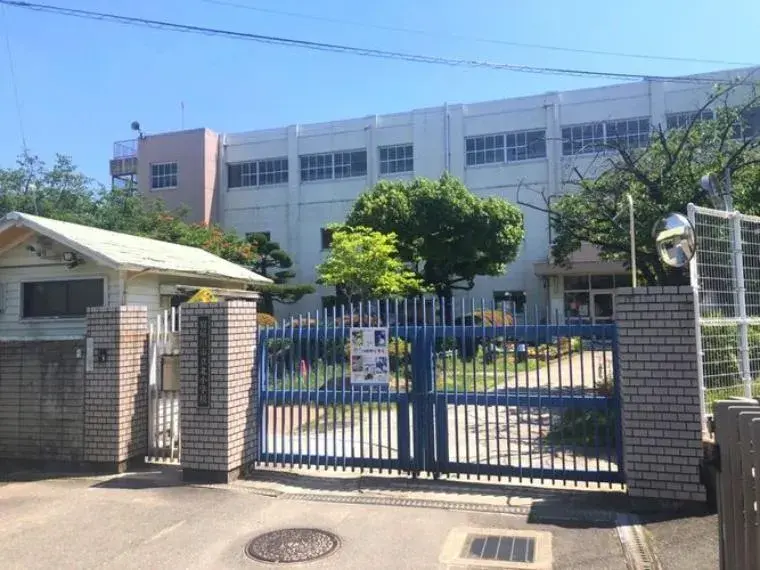 7SLDK Neyagawashi Osaka Prefecture (25)