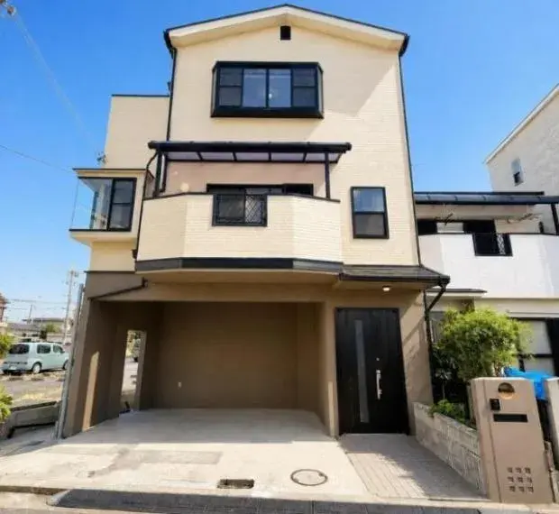 Akiya in Osaka