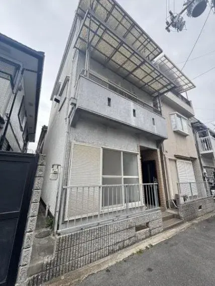 Akiya in Osaka
