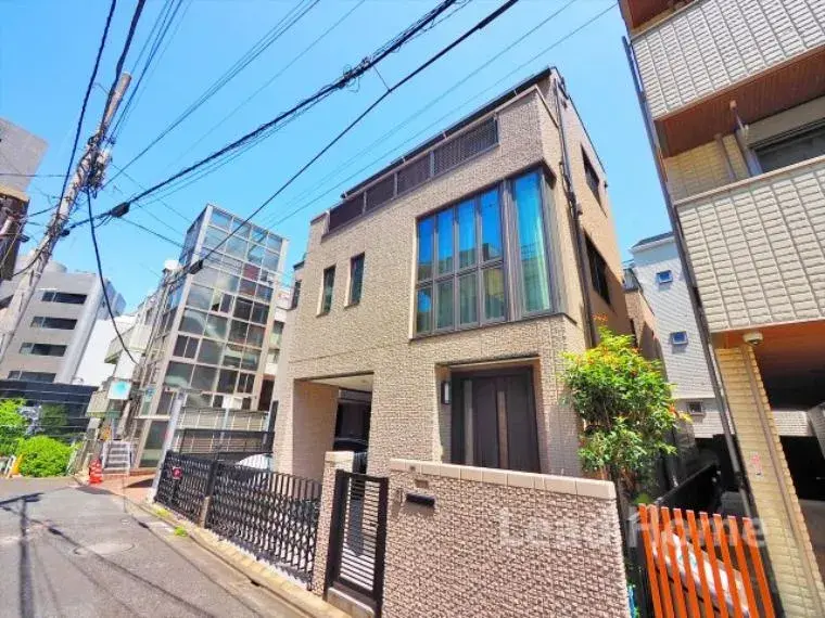 5 dormitorios, salón, comedor, cocina y sala de servicio Minato-ku Tokio (5)