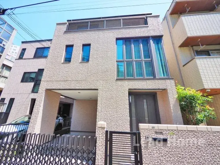 5 dormitorios, salón, comedor, cocina y sala de servicio Minato-ku Tokio (8)