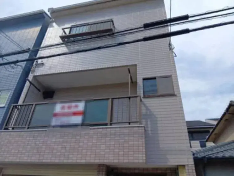 Akiya in Osaka