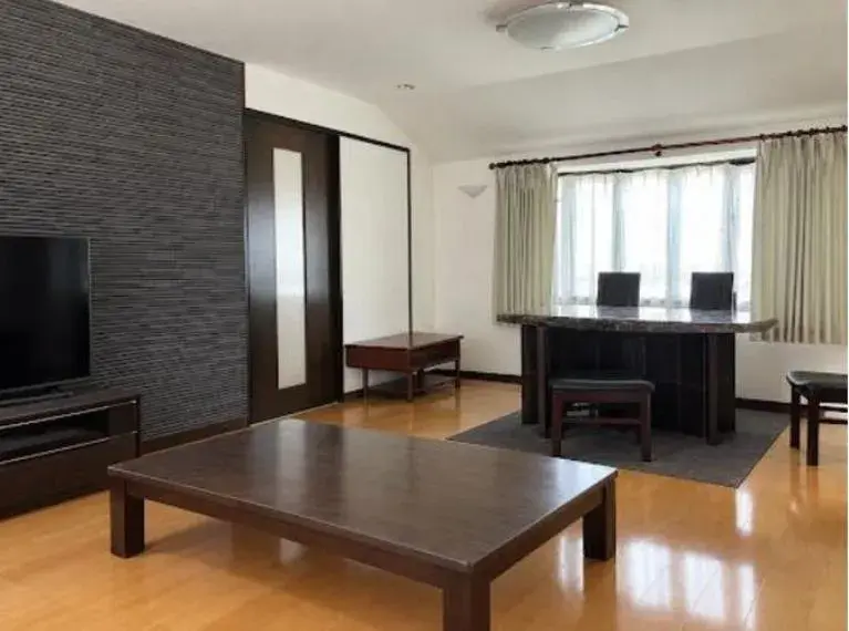 Akiya in Osaka