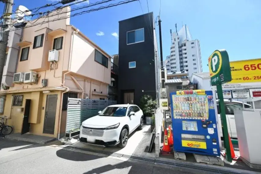 Akiya in Osaka