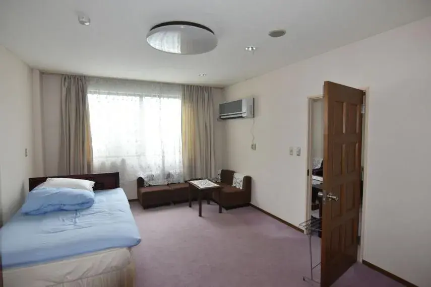 18LDK Property Minamitsuru-gun Oshino-mura Yamanashi Prefecture (6)
