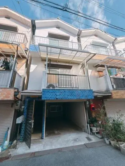 Akiya in Osaka