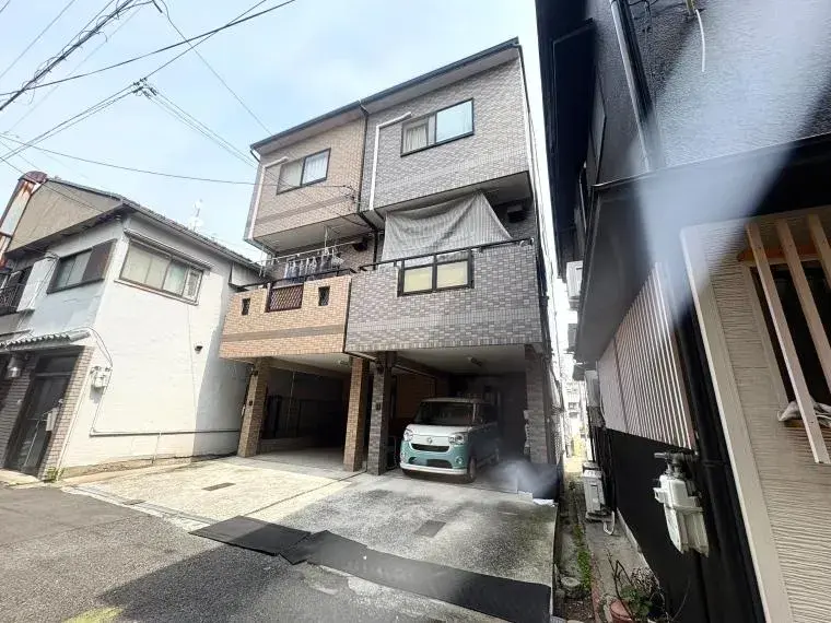 Akiya in Osaka