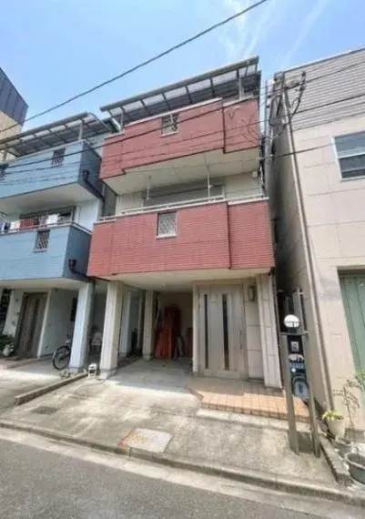 Akiya in Osaka